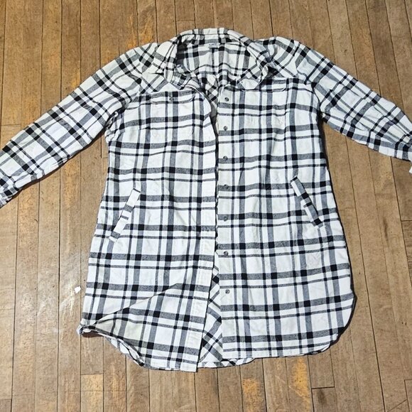 Duluth Trading Co Shacket / Black & White plaid / Sz XL - Picture 2 of 5